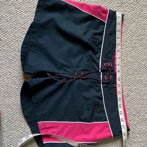 The North Face Black & Pink Swim Board Shorts Size 12 In excellent condition
